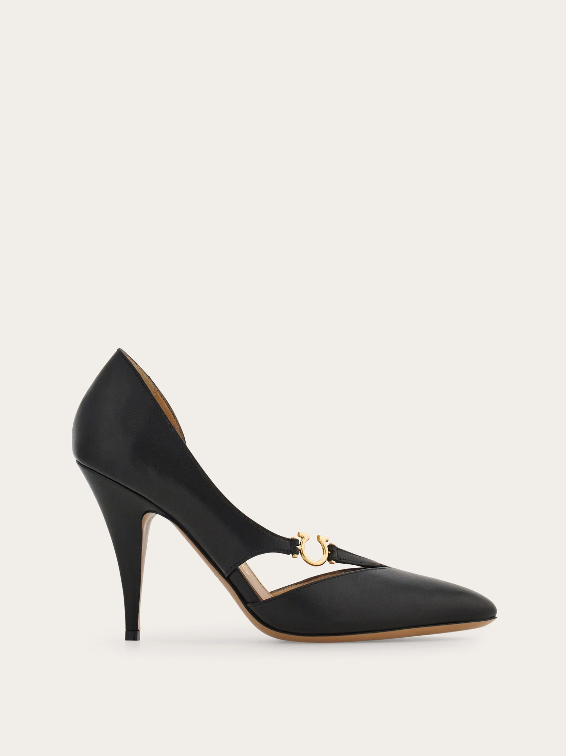 Ferragamo Pump with Gancini detail - Image 1